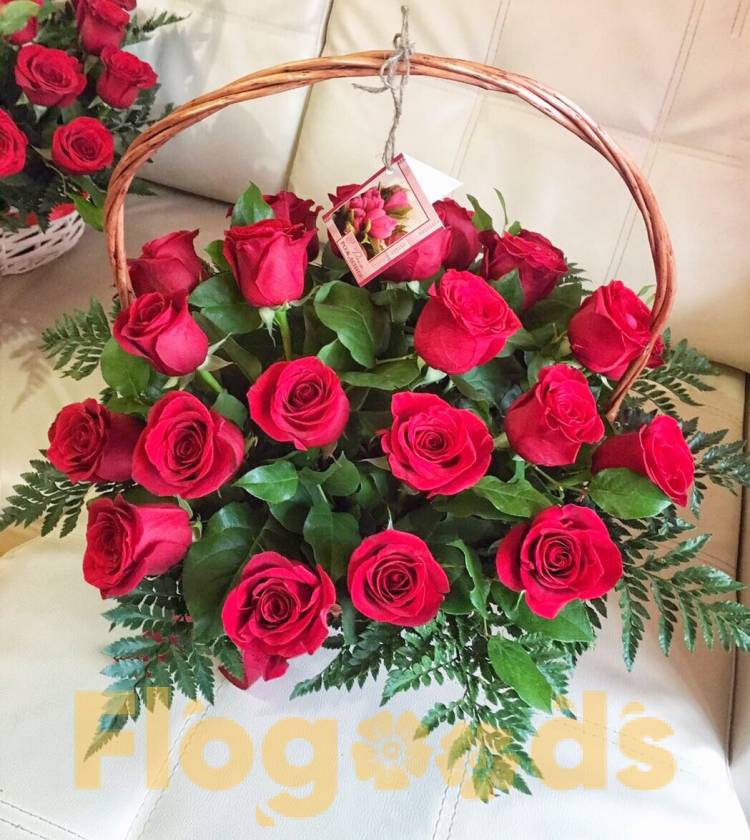 Корзина «Донна роза» за 12 571 руб.